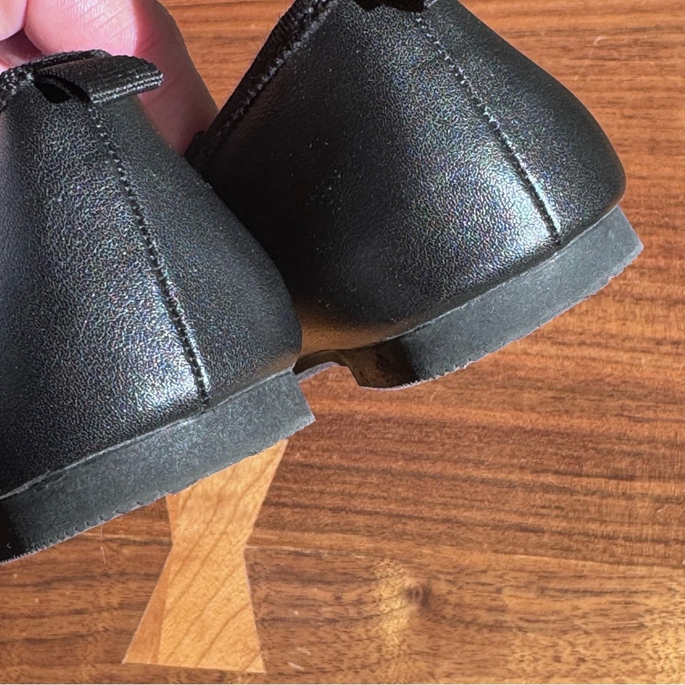 Cat & Jack Kids' Slip-On Ballet Flats in Black. Size 13 - Picture 6 of 9